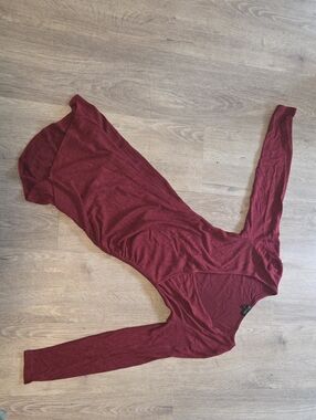 Eclipse Long-Sleeve V-Neck Bodysuit in Deep Wine